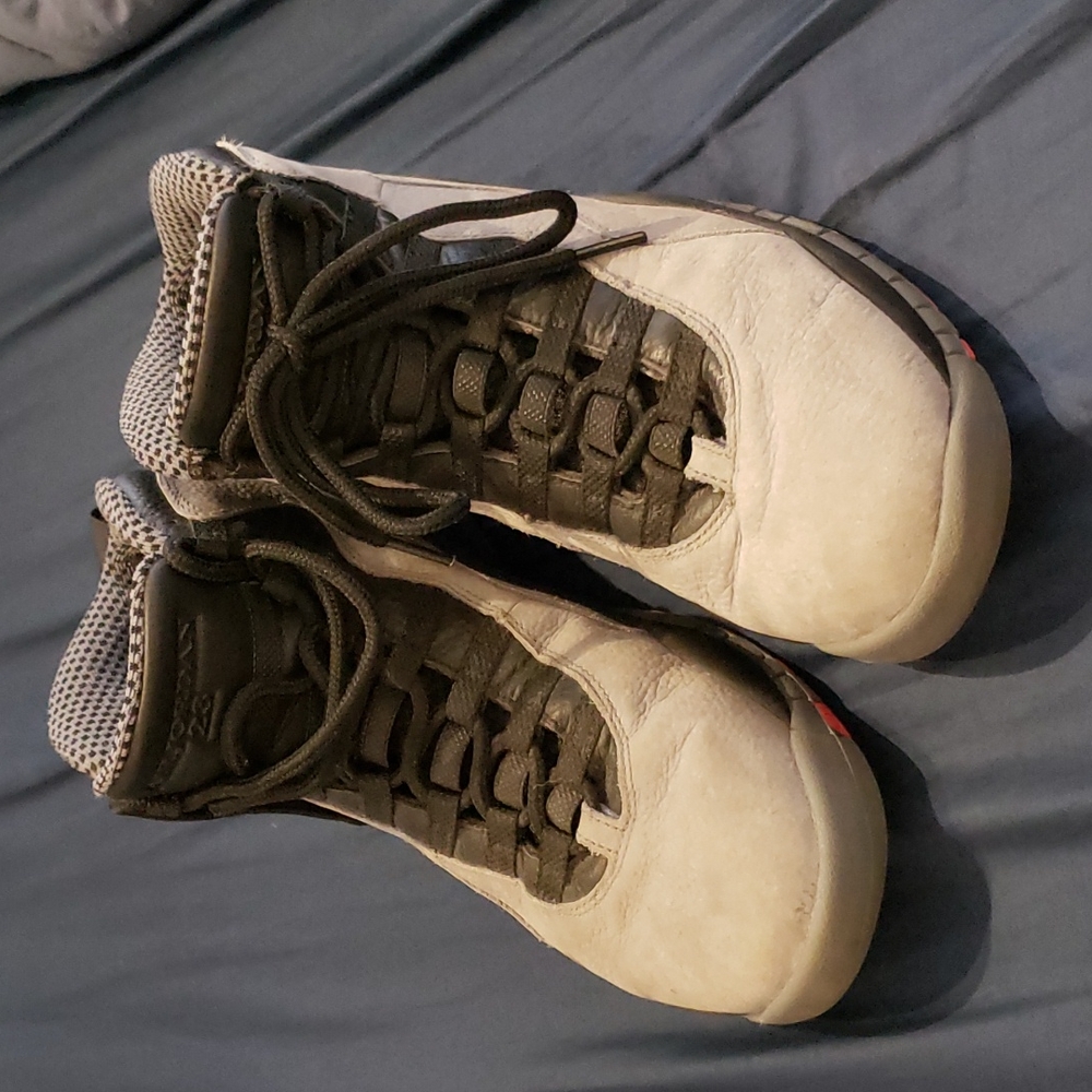 10.5 Grey Air jordans